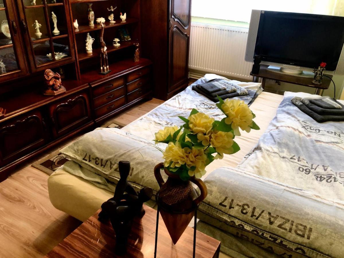 Lupeni  La Symo Apartament Straja Lupeni מראה חיצוני תמונה