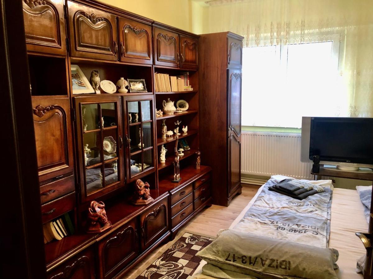 Lupeni  La Symo Apartament Straja Lupeni מראה חיצוני תמונה